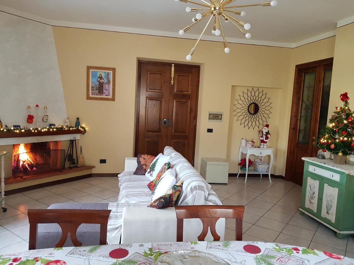 Via Del Fusato 13 Casa Carla 丘西-德拉弗娜 外观 照片